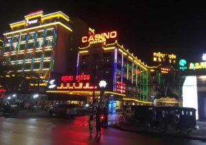 Golden Sand Hotel and Casino diem den ly tuong